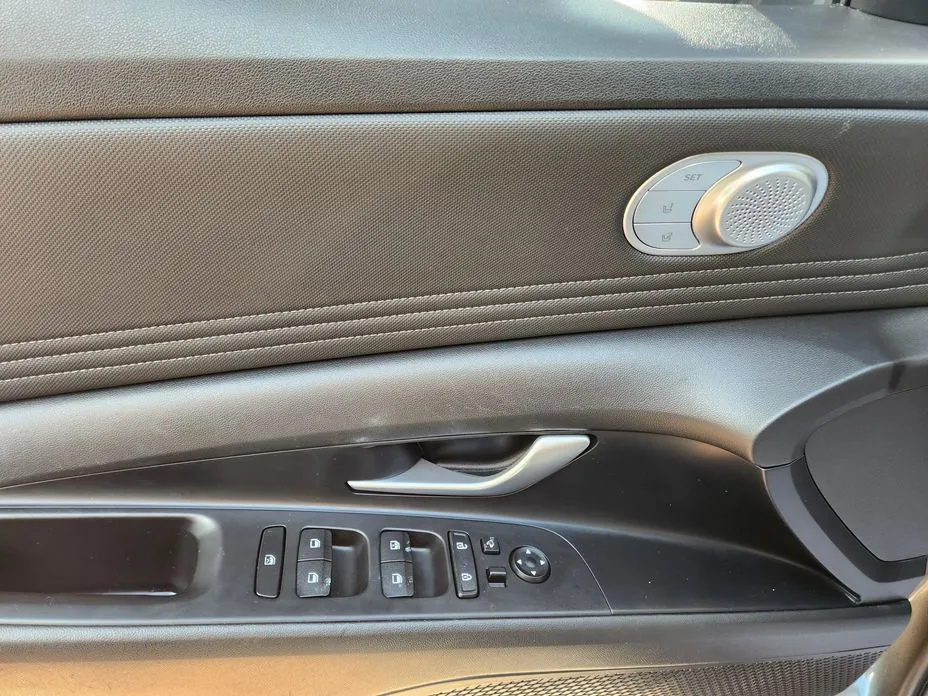 Hyundai AVANTE — фото 9