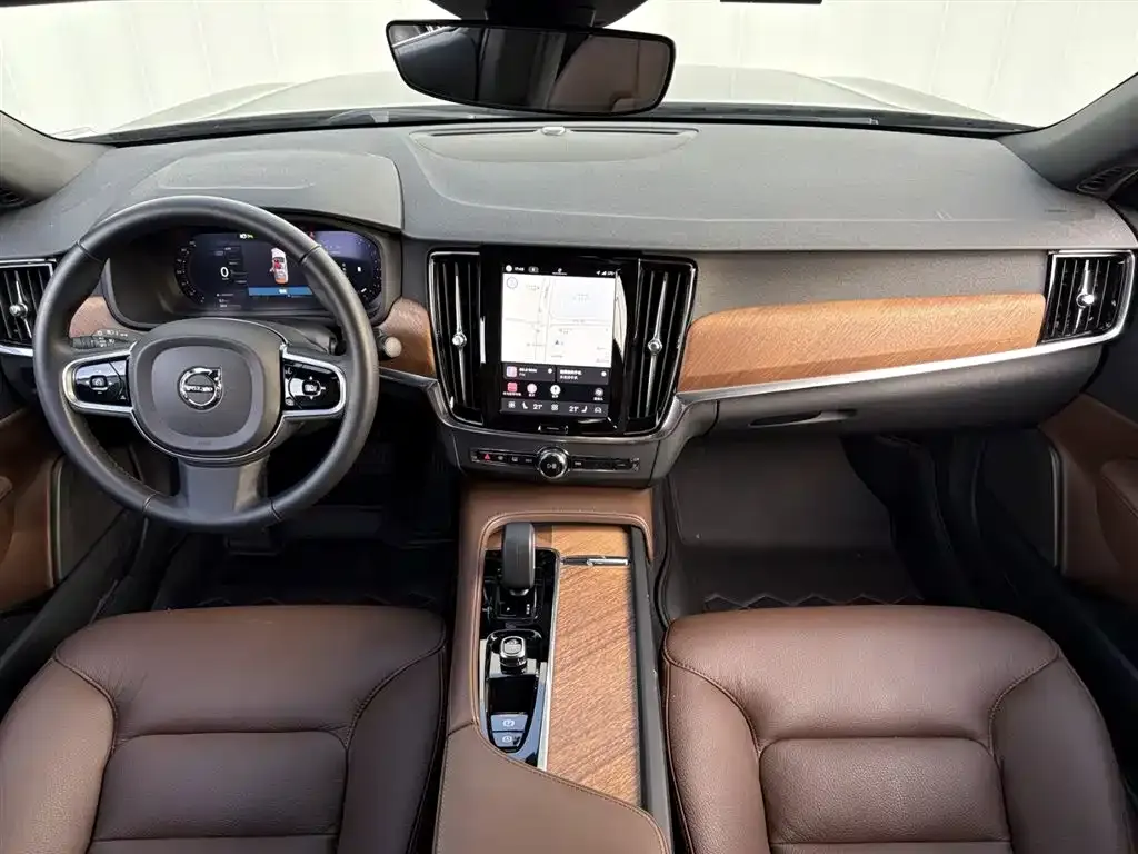 Volvo S90 — фото 10