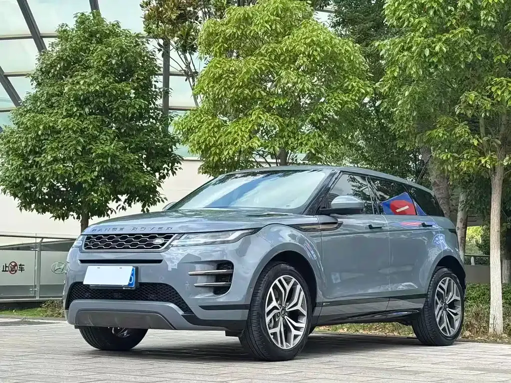 Land Rover Evoque — фото 1