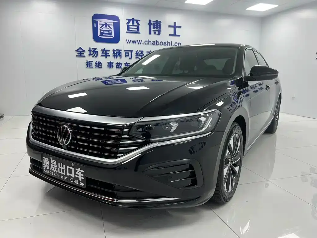 Volkswagen Passat — фото 1