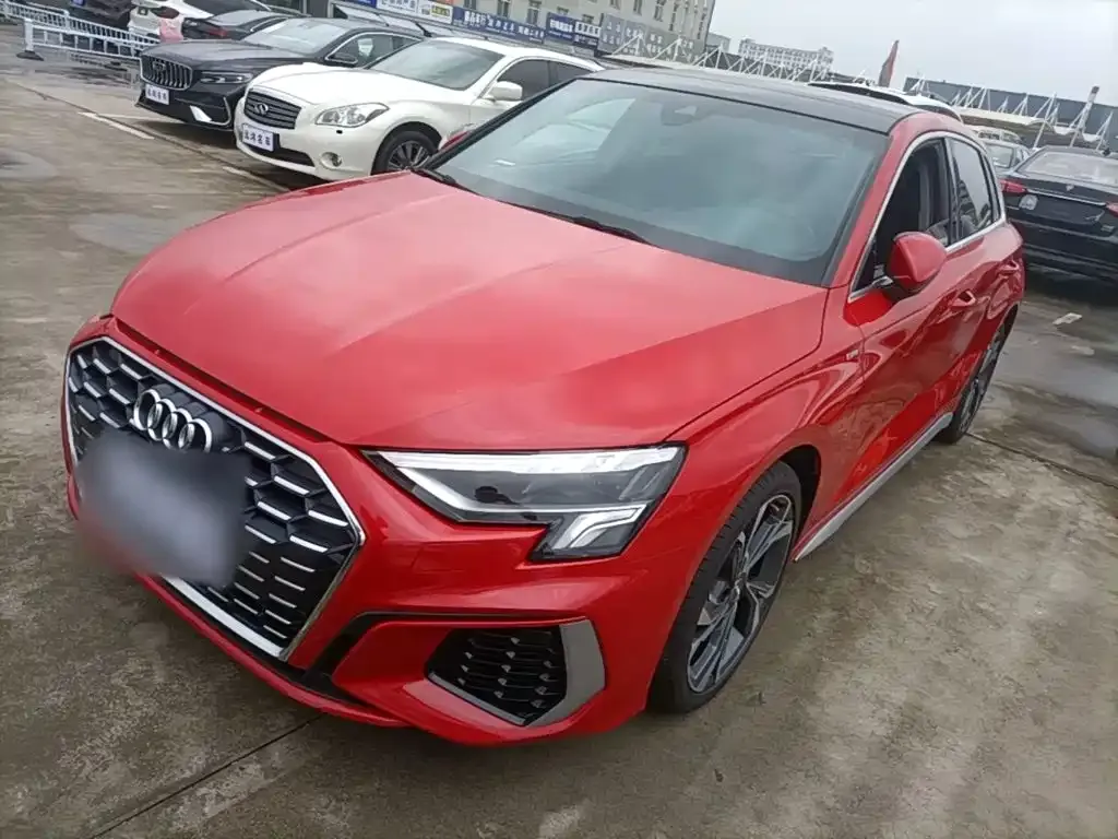 Audi A3 — фото 1