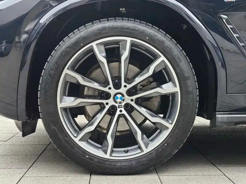 BMW X3 — фото 9