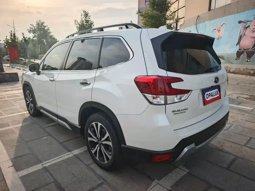 Subaru Forester — фото 8