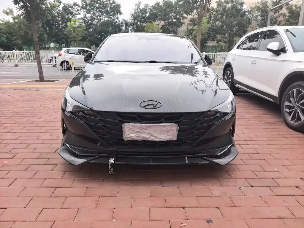 Hyundai Elantra — фото 5