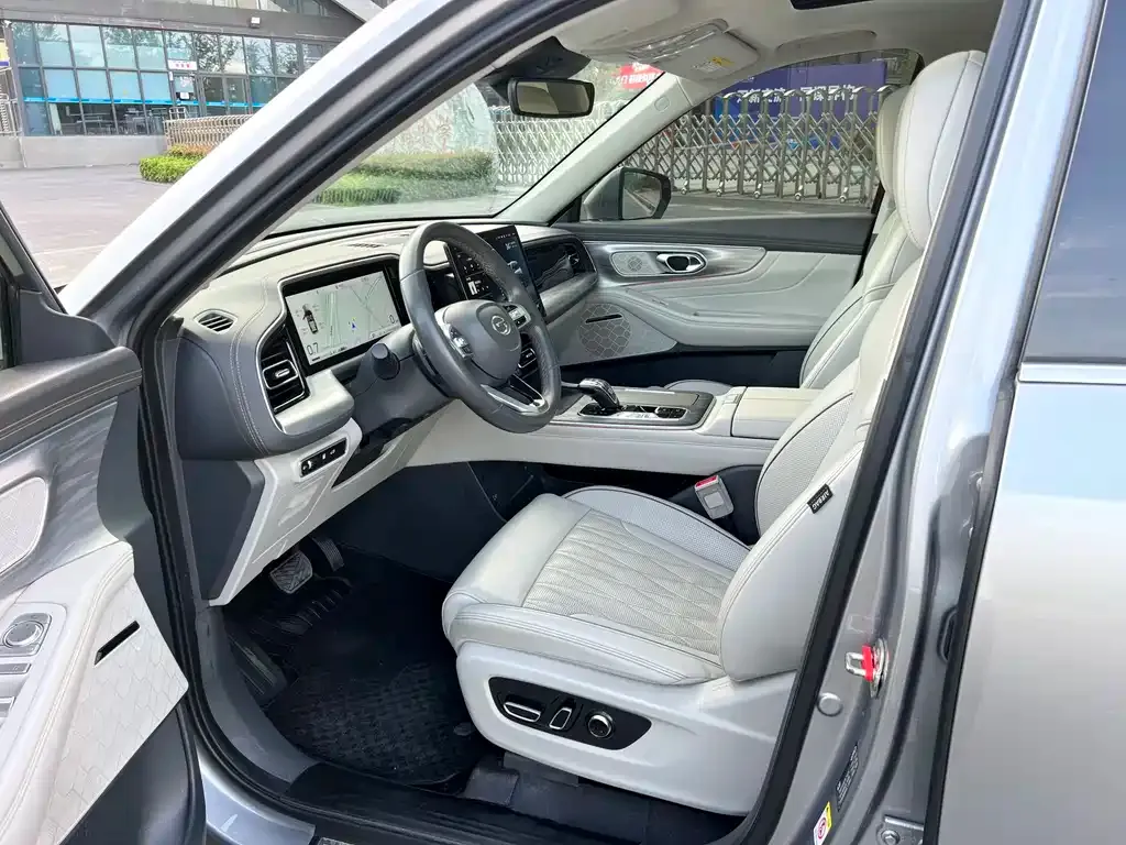 GAC Motor Trumpchi GS8 — фото 2