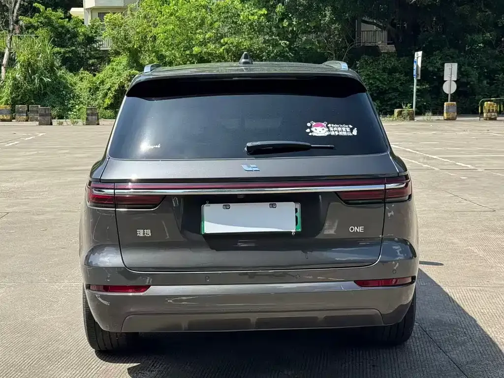 Li Auto ONE — фото 9