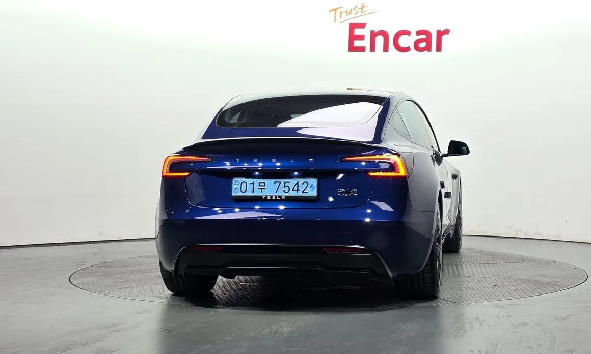 Tesla Model 3 2024 из KR, фото 6