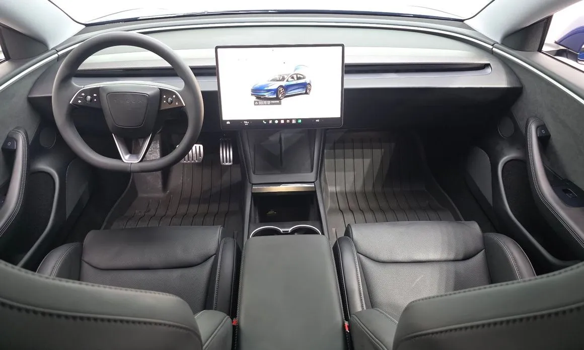 Tesla Model 3 2024 из KR, фото 10