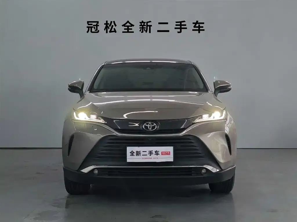 Toyota Harrier — фото 3