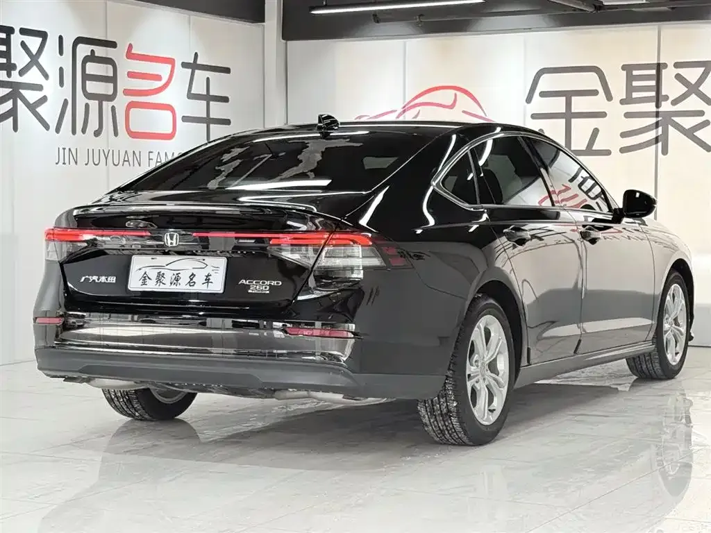 Honda Accord — фото 2