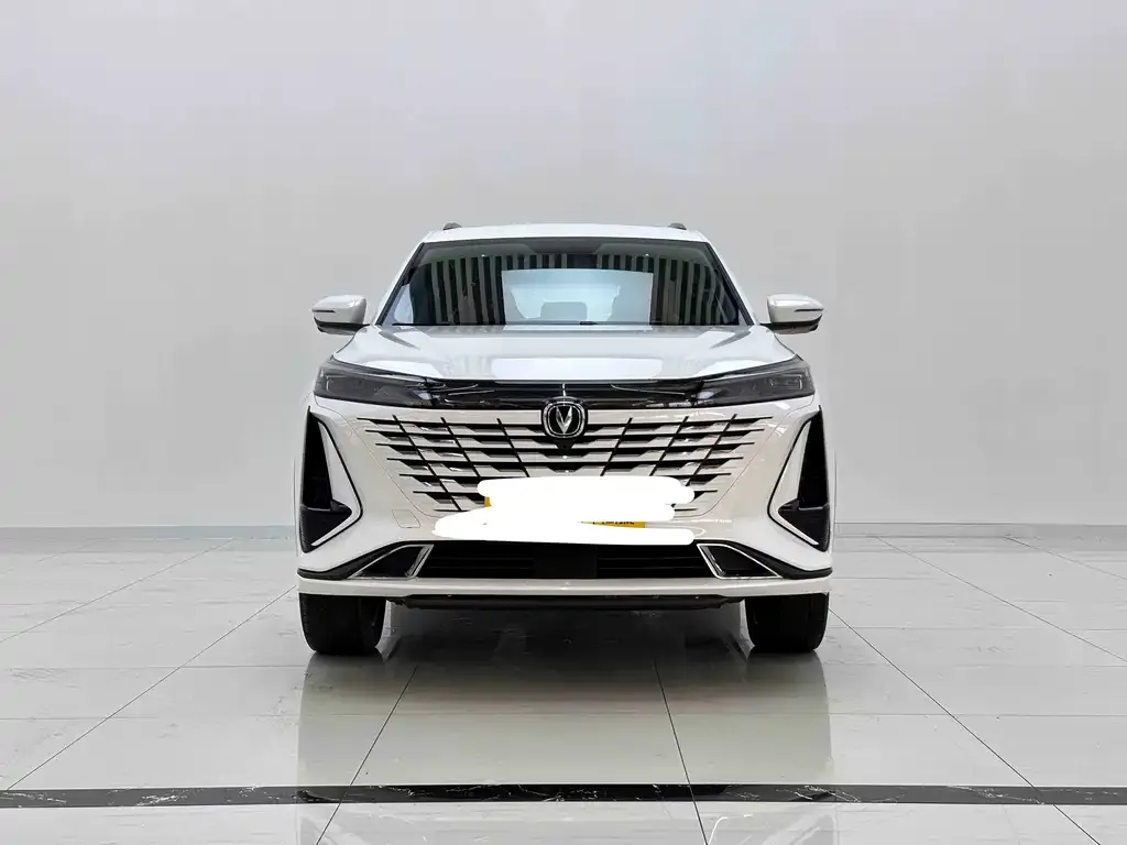 Changan CS75PLUS — фото 3