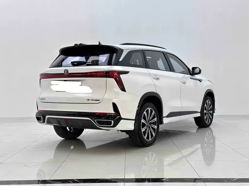 Changan CS75PLUS — фото 8