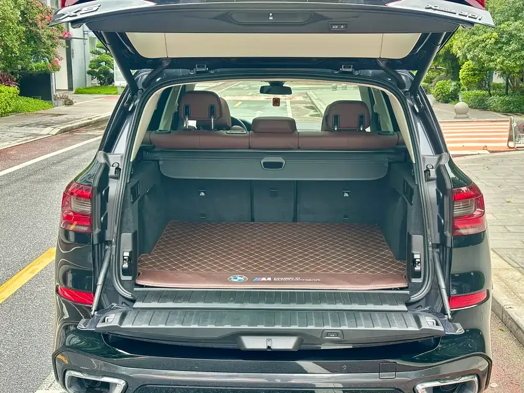 BMW X5 (Import) — фото 7