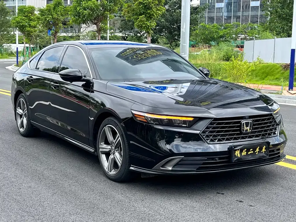 Honda Accord — фото 10
