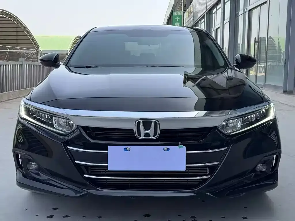Honda Accord — фото 7