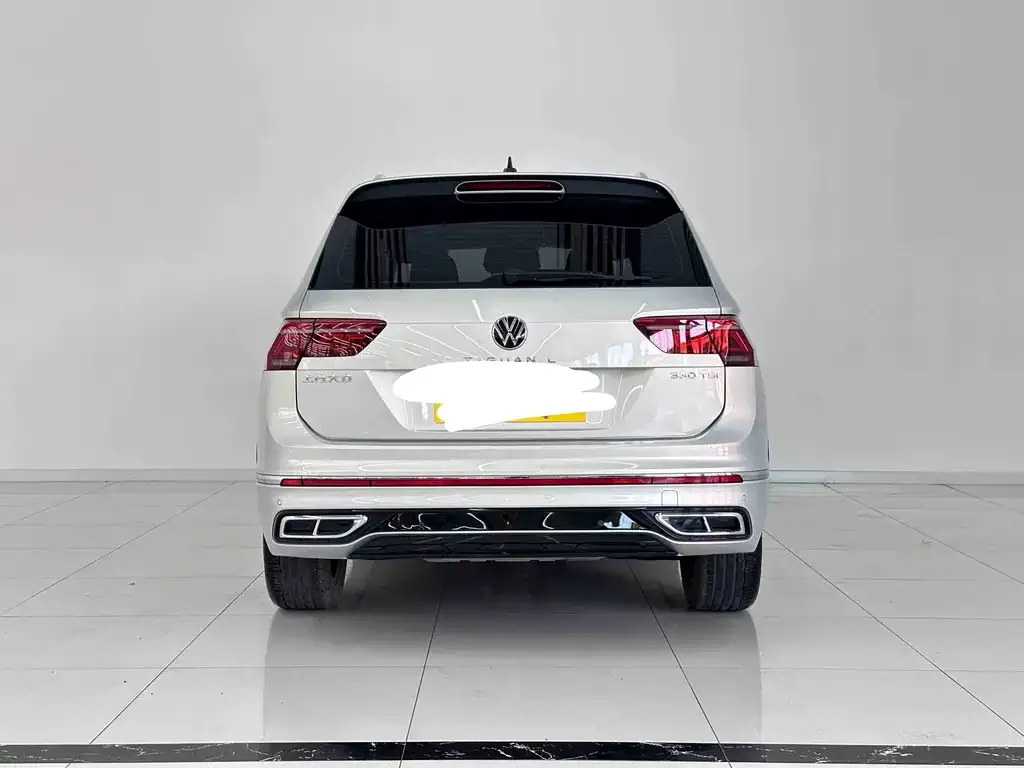 Volkswagen Tiguan L — фото 9