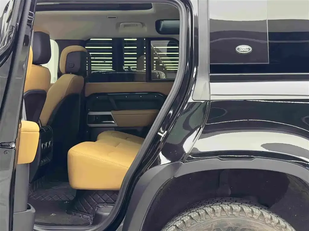Land Rover Defender — фото 2