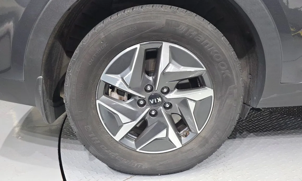 Kia Sorento — фото 5