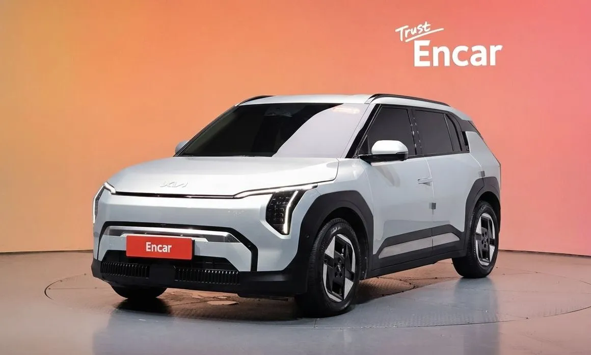 Kia EV3 — фото 1