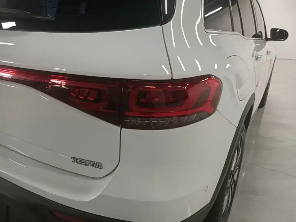 Mercedes-Benz EQB 2024 из CN, фото 8