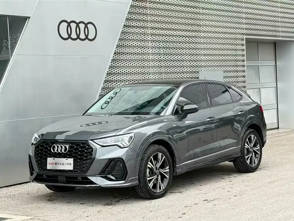 Audi Q3 Sportback — фото 1