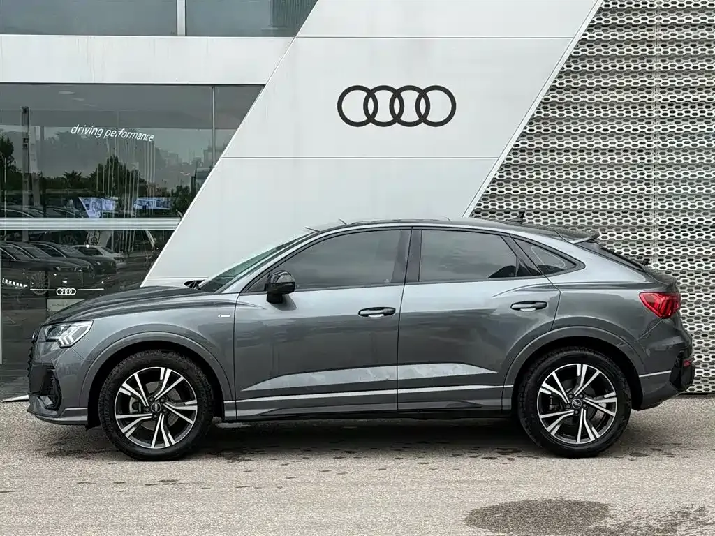 Audi Q3 Sportback — фото 6