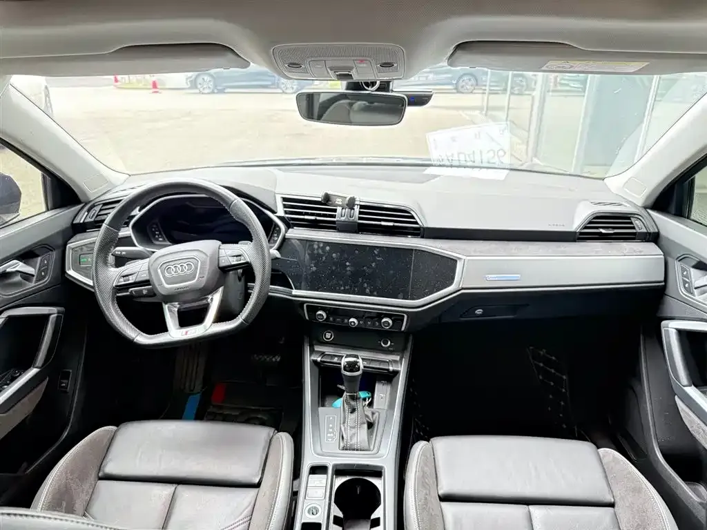 Audi Q3 Sportback — фото 3