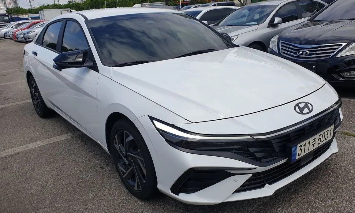 Hyundai AVANTE — фото 9