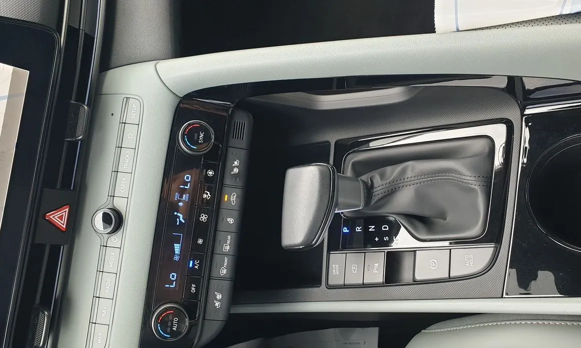 Hyundai AVANTE — фото 4