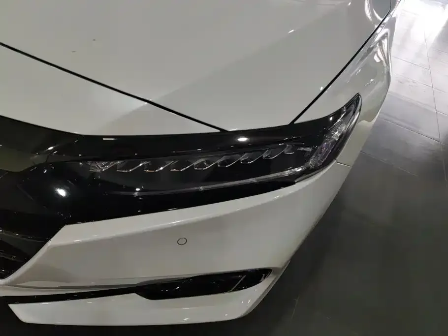 Honda Accord — фото 4