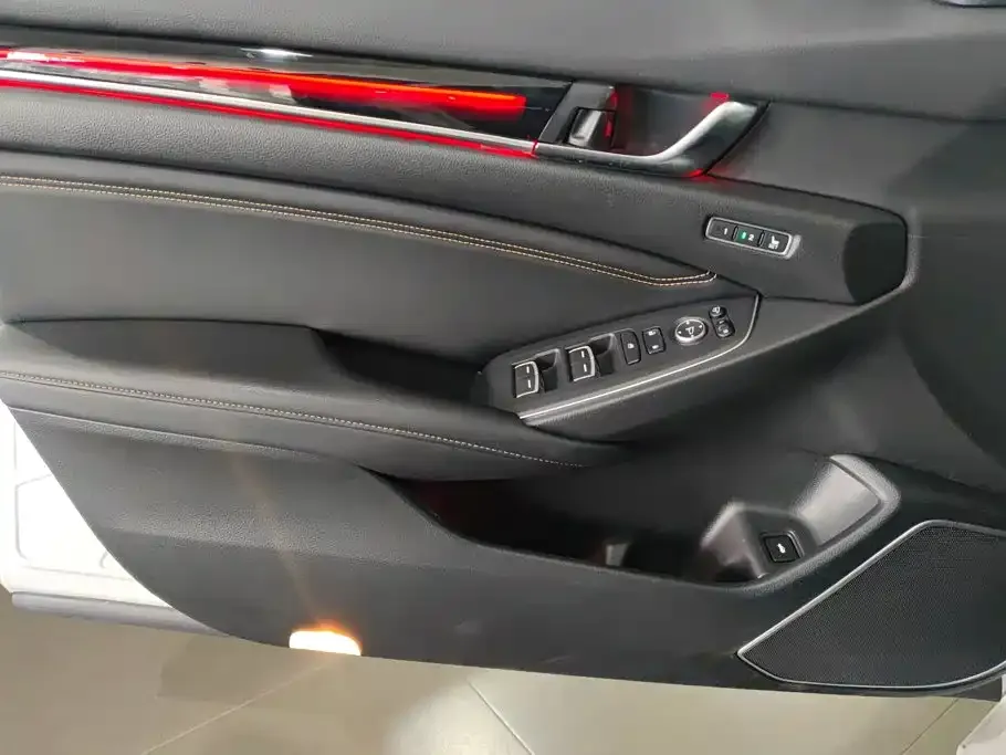 Honda Accord — фото 2