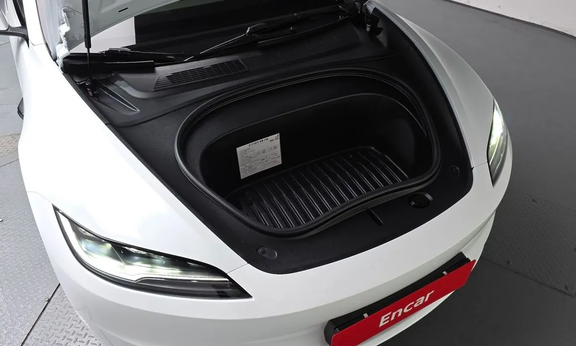 Tesla Model 3 — фото 6