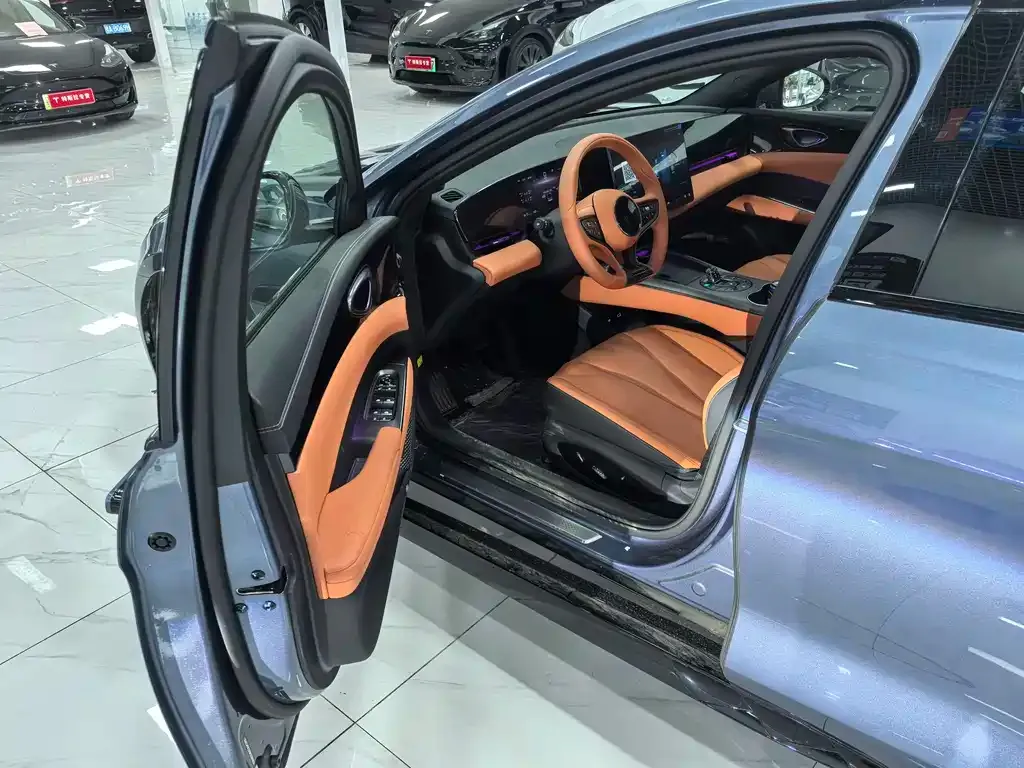 BYD Seal — фото 6
