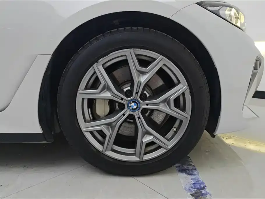 BMW i3 — фото 2