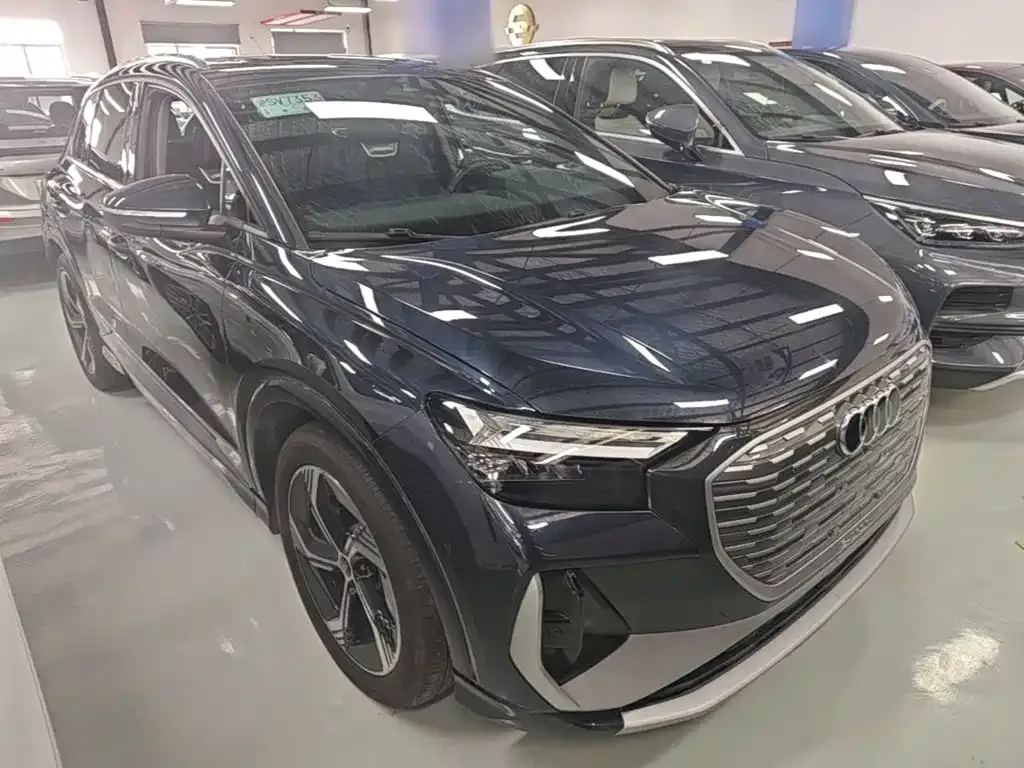 Audi Q4 e-tron — фото 10
