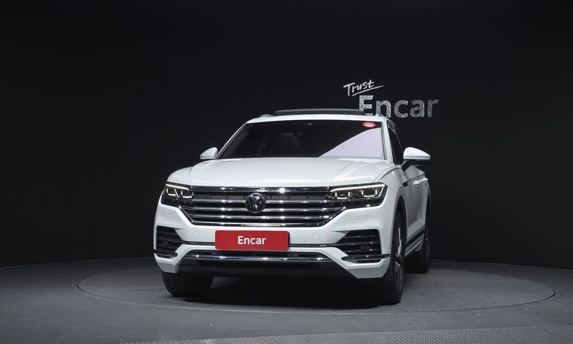 Volkswagen Touareg — фото 3