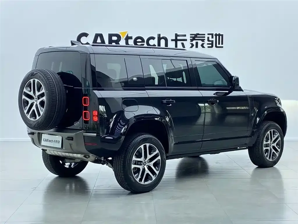 Land Rover Defender — фото 9