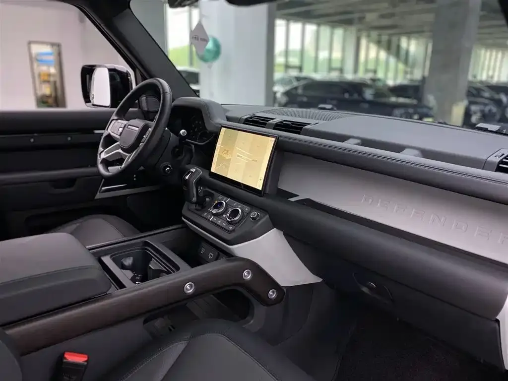 Land Rover Defender — фото 2