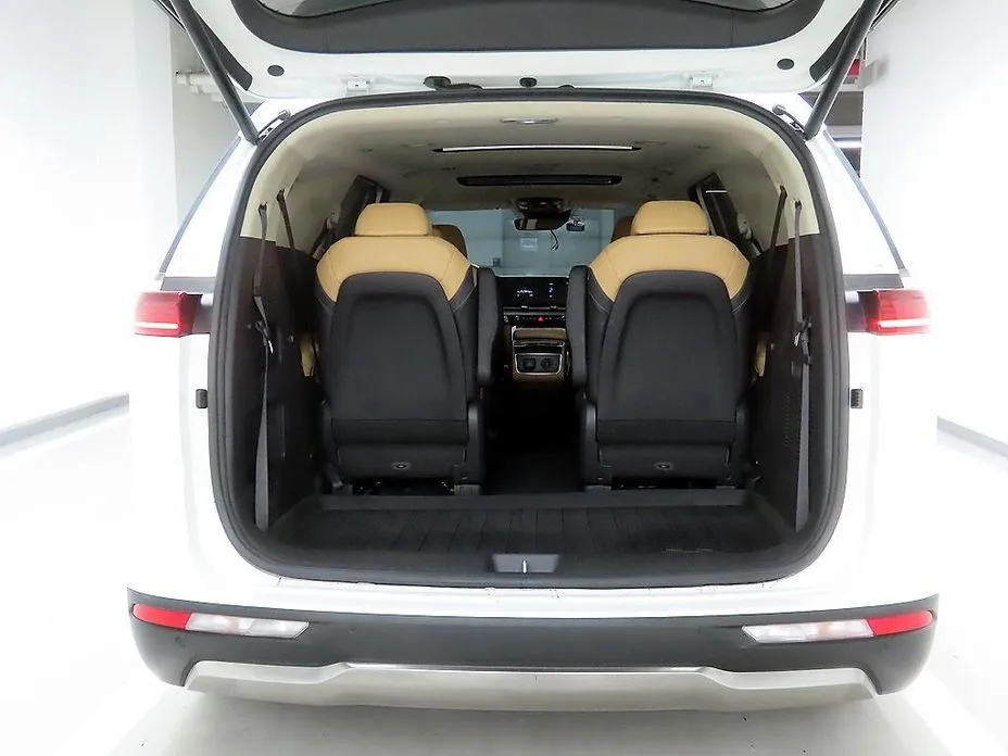 Kia Carnival — фото 2