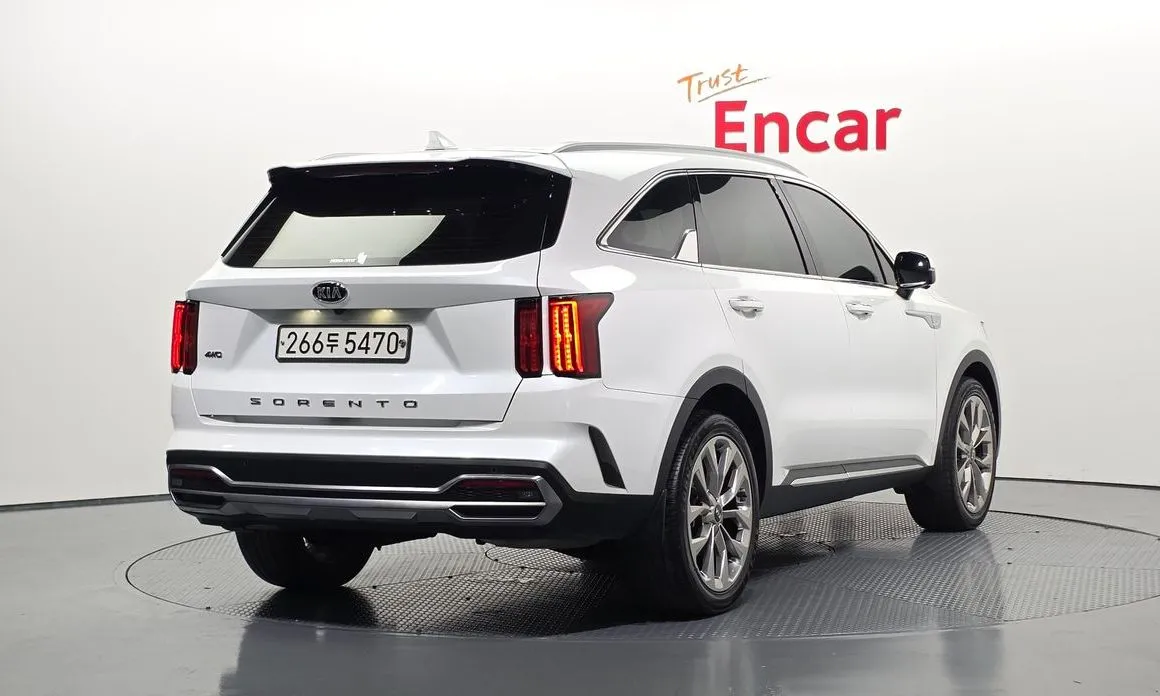 Kia Sorento — фото 4