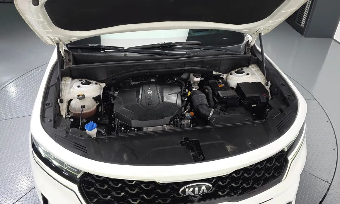 Kia Sorento — фото 7