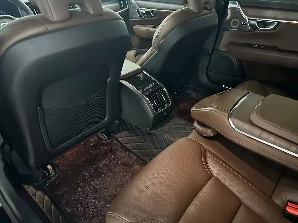 Volvo S90 — фото 4