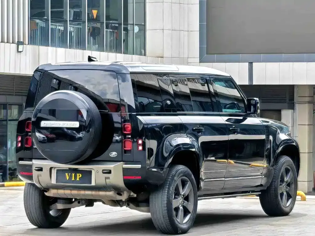 Land Rover Defender — фото 9