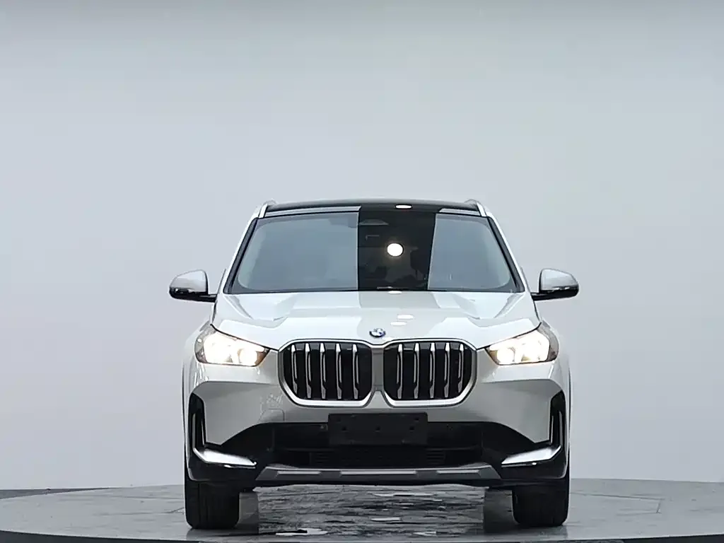 BMW X1 — фото 4