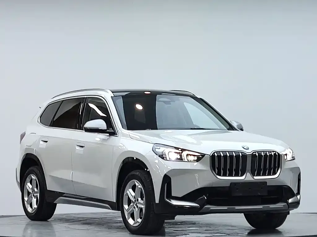 BMW X1 — фото 5