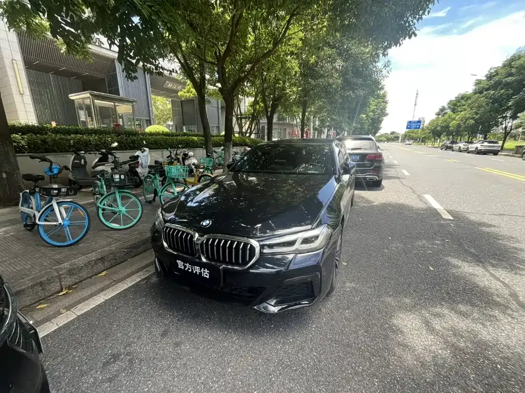 BMW 5 Series — фото 4