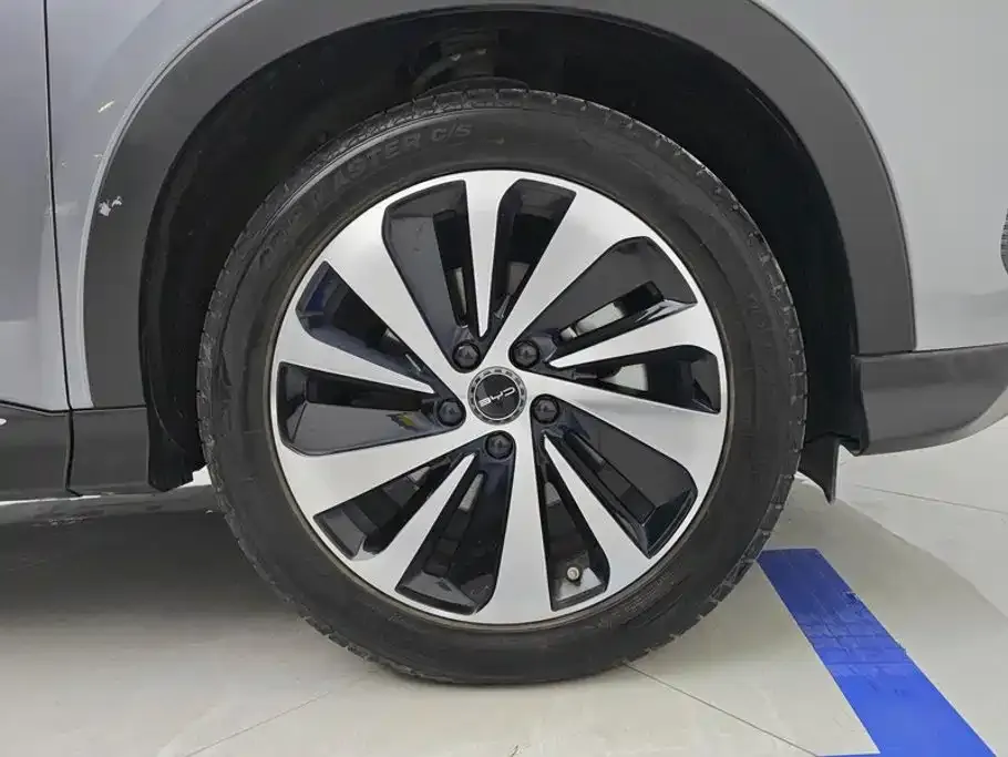 BYD PLUS New Energy — фото 8