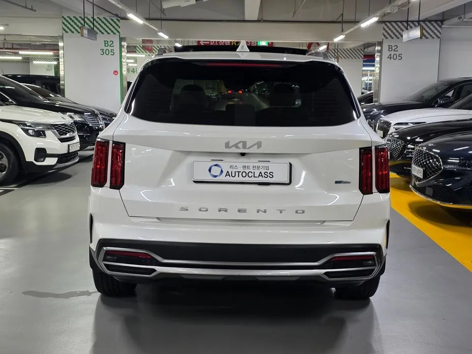 Kia Sorento — фото 5