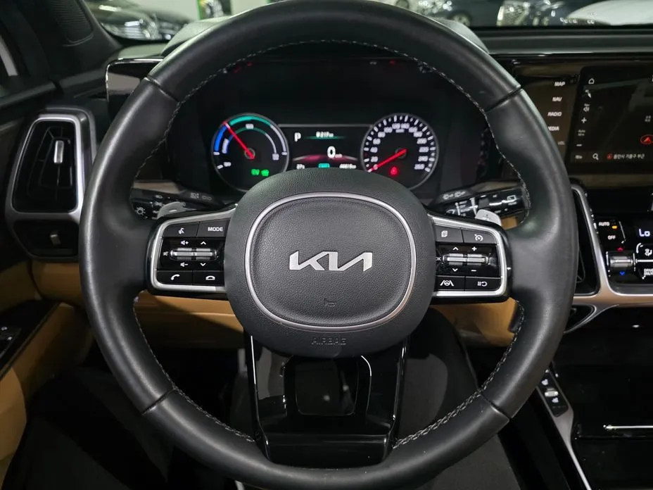 Kia Sorento — фото 10