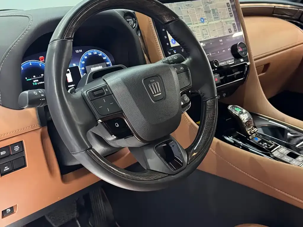 Toyota Vellfire — фото 10